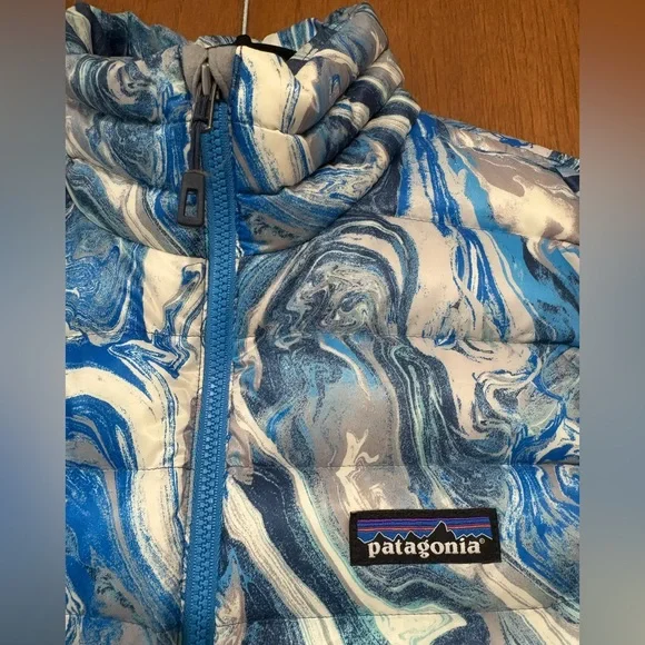 Patagonia Lightweight Down Puffer Vest Rare Wave Print Size Small - Picture 3 of 11